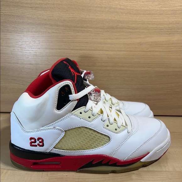 Jordan Retro “Fire Red” (2006)